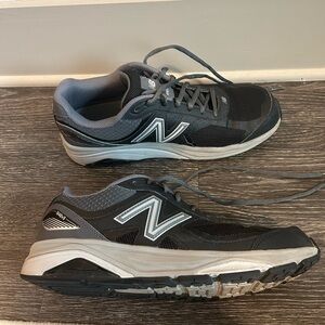 New Balance Mens 1540v3 Size 11.5 like new